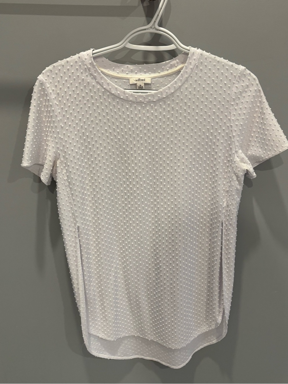 Wilfred White Textured Dot Short Sleeve Tee